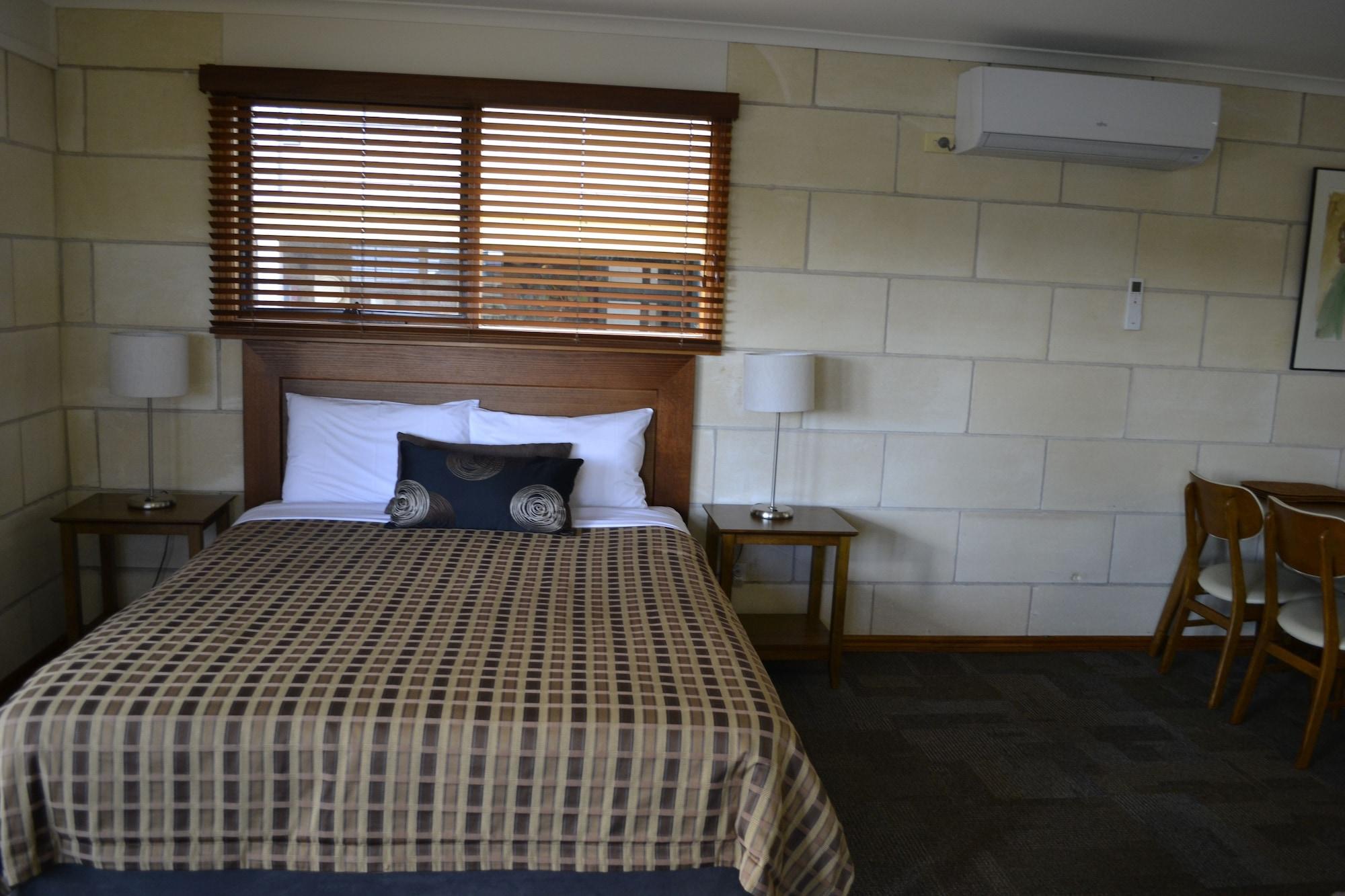 Loch Ard Motor Inn Port Campbell Exterior photo