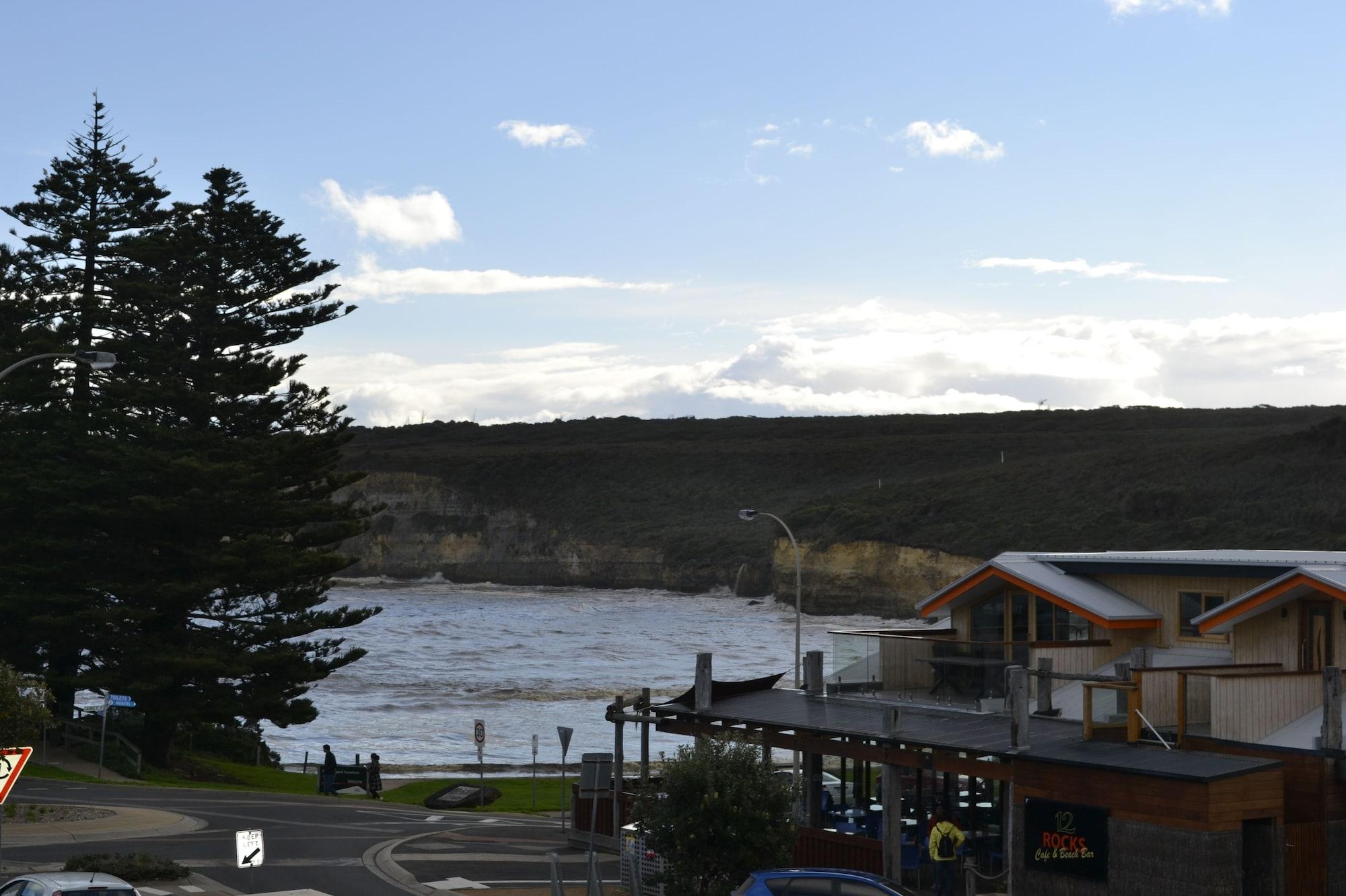 Loch Ard Motor Inn Port Campbell Exterior photo