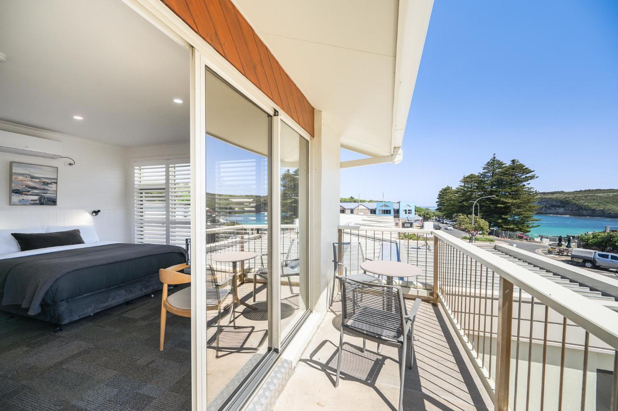 Loch Ard Motor Inn Port Campbell Exterior photo